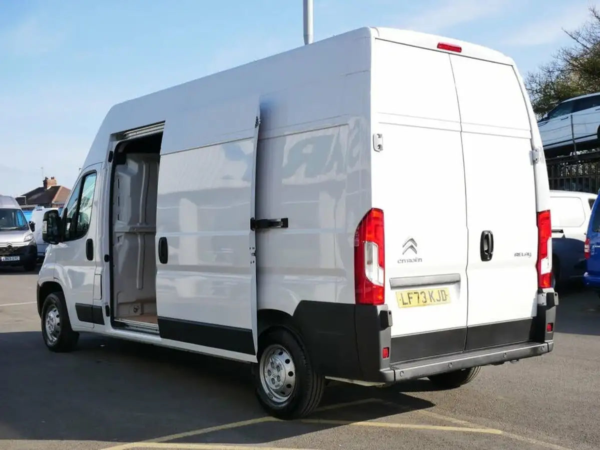 2023-citroen-relay-22bluehdi-35-l3h3-enterprise-edition-big-27