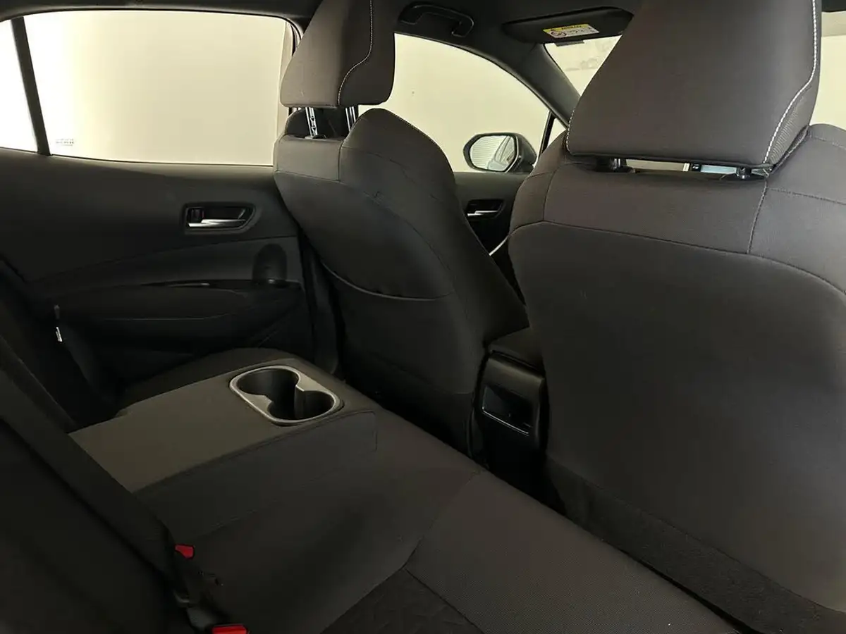 2021-toyota-corolla-18-vvt-i-icon-tech-trk-hatchback-5d-big-18