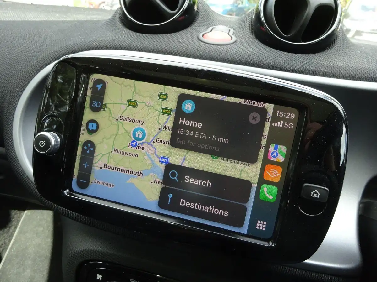 2022-smart-forfour-eq-premium-big-15