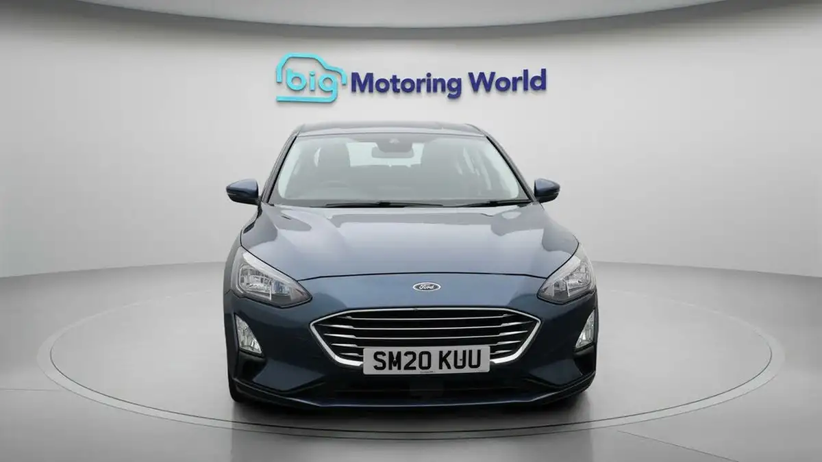 2020-ford-focus-15-titanium-hatchback-big-2