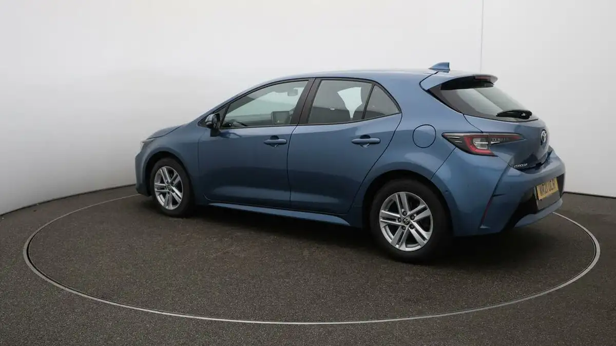 2021-toyota-corolla-18-vvt-i-icon-tech-spare-wheel-hatchback-5d-big-36