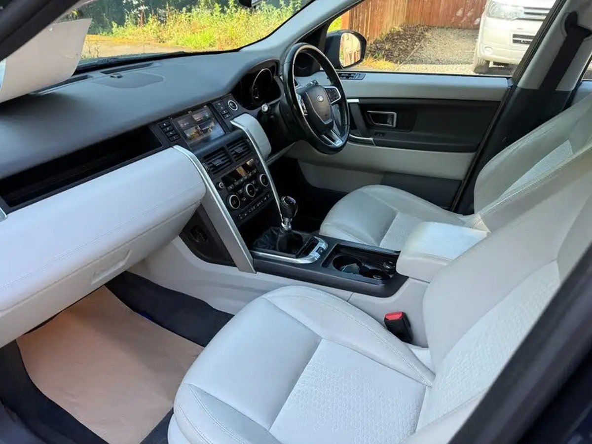 2016-land-rover-discovery-sport-20td4-se-tech-150ps-awd-ss-big-24
