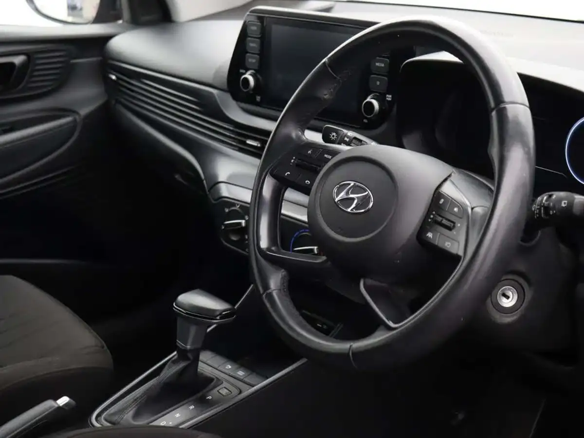 2022-hyundai-bayon-10-t-gdi-se-connect-dct-big-18