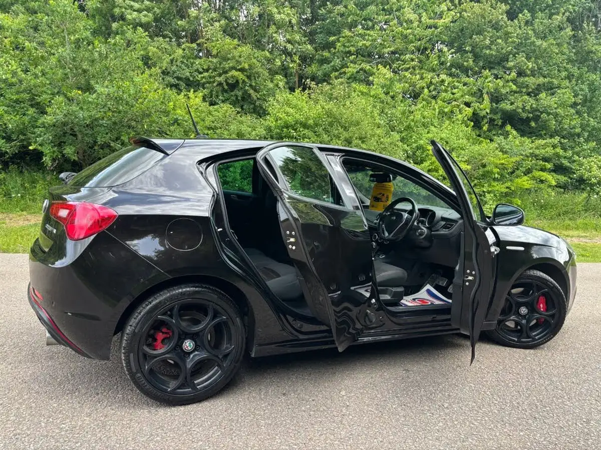 2016-alfa-romeo-giulietta-20jtdm-2-speciale-175bhp-alfa-tct-big-4