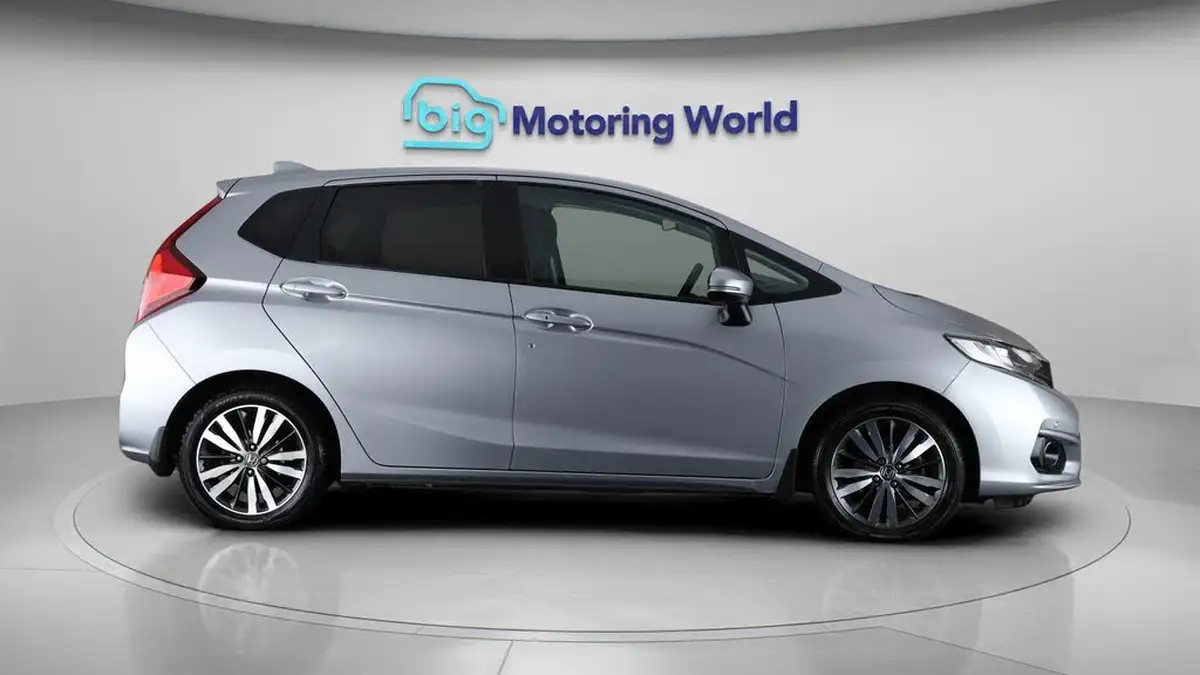 2018-honda-jazz-13-i-vtec-ex-navi-big-7
