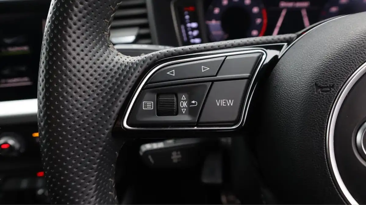 2019-audi-a1-10-25-tfsi-s-line-big-23