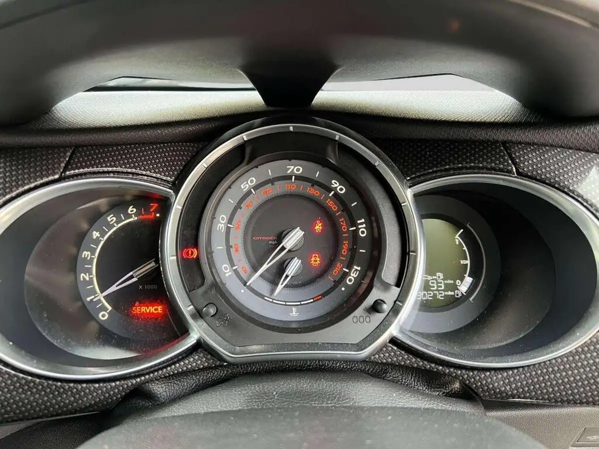 2015-citroen-ds3-16-dsport-plus-165ps-plus-ss-20145-my-big-34