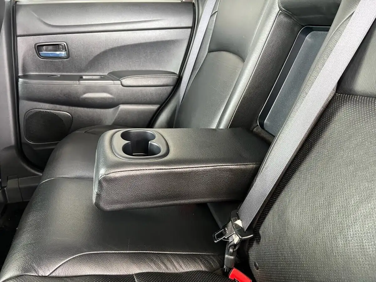 2017-mitsubishi-asx-16d-3-big-10