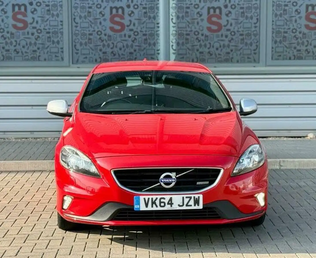 2014-volvo-v40-16td-d2-r-design-nav-big-48