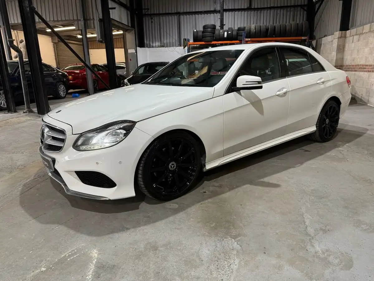 2014-mercedes-benz-e-class-21td-e250-cdi-amg-sport-21cdi-saloon-4d-big-7