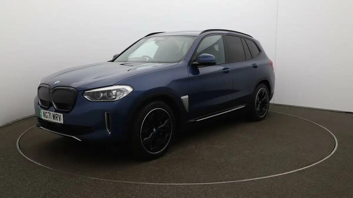 2022-bmw-ix3-e-premier-edition-big-71