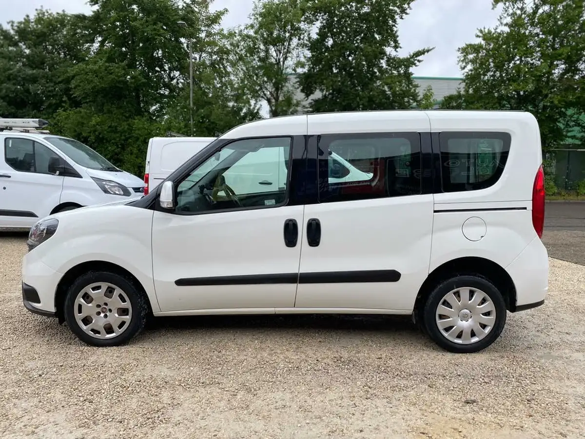 2020-fiat-doblo-cargo-13td-l1h1-tecnico-passenger-big-18