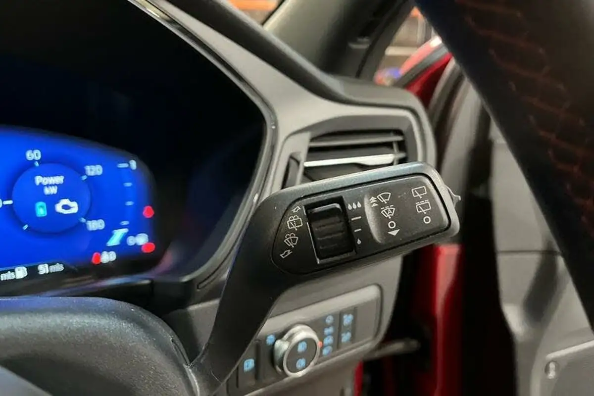 2020-ford-kuga-25t-st-line-big-14