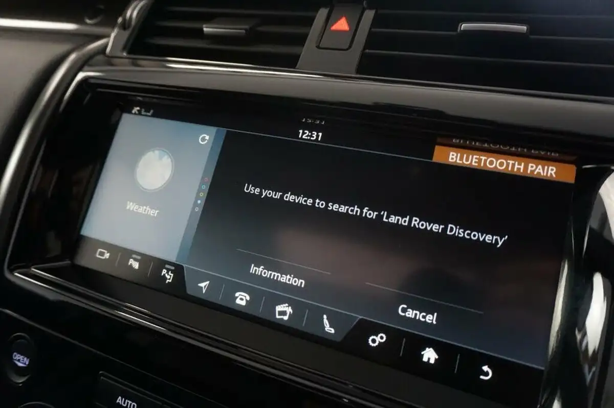 2020-land-rover-discovery-30-sd6-hse-luxury-big-34