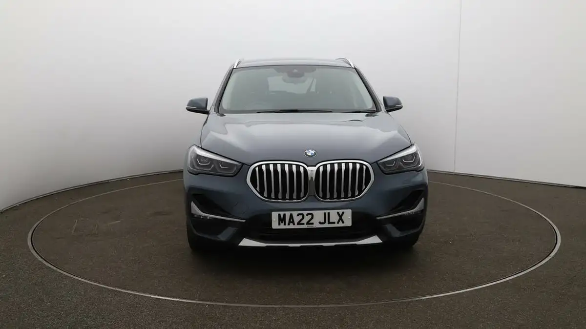 2022-bmw-x1-20-sdrive20i-xline-big-39