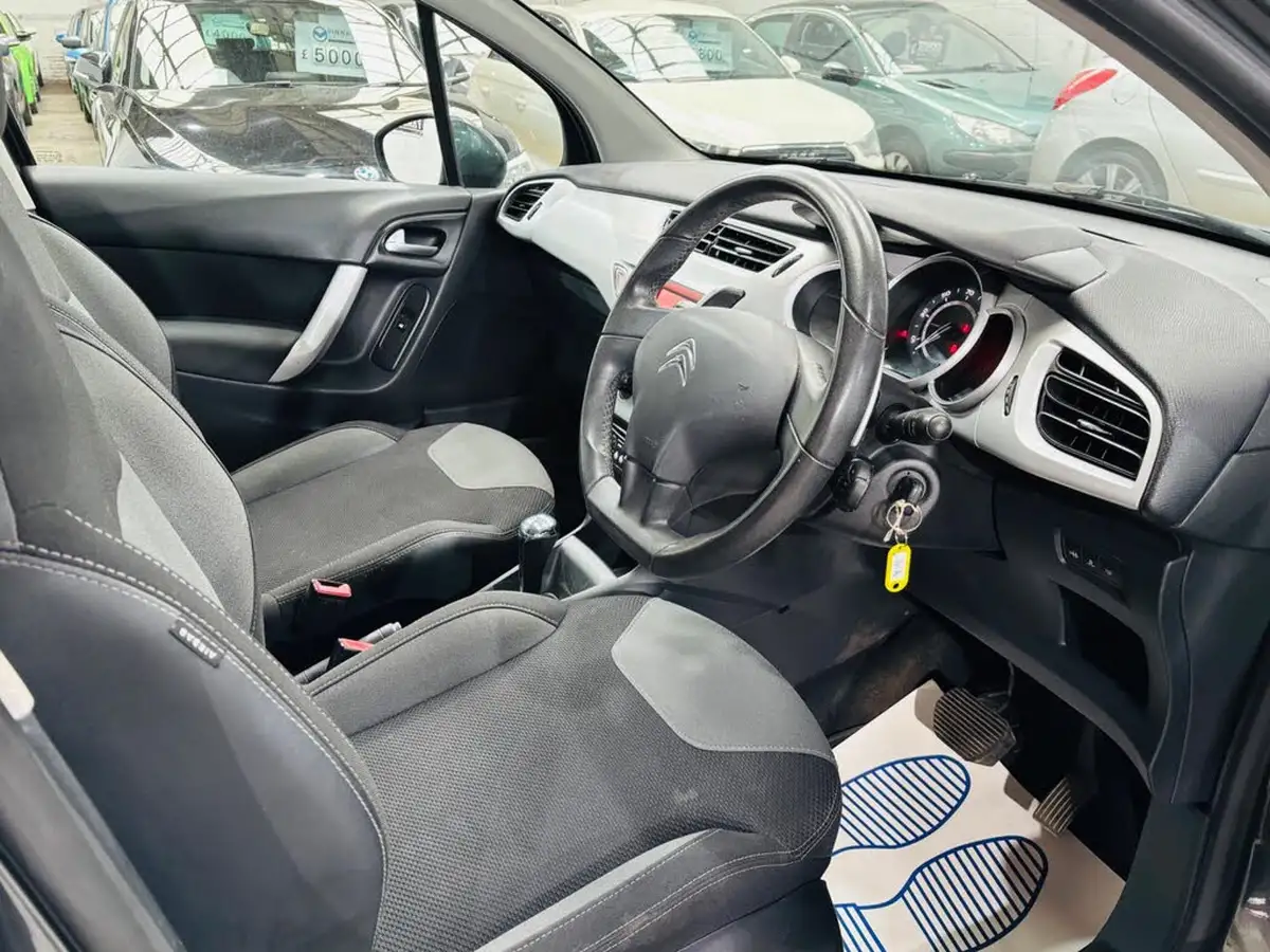 2013-citroen-c3-14e-hdi-vtr-big-10