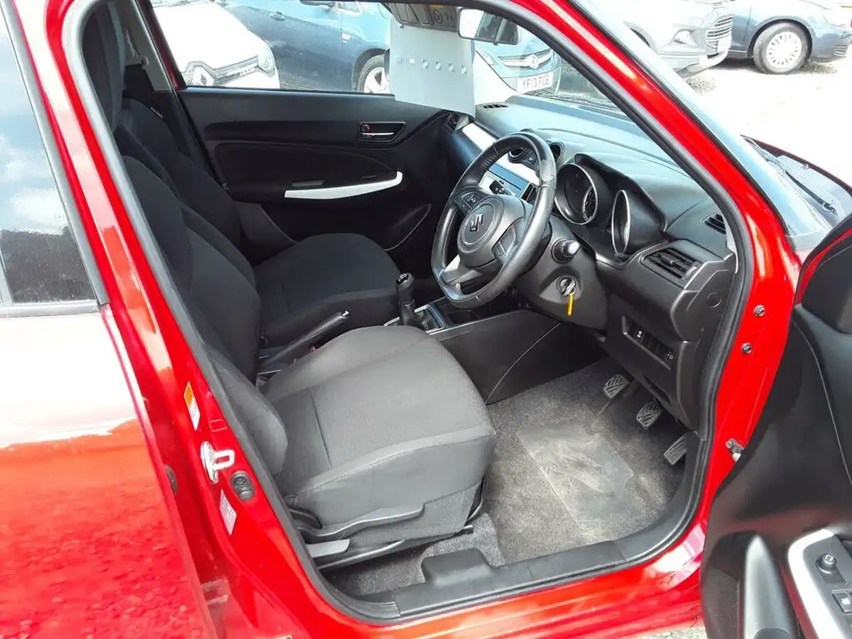 2017-suzuki-swift-10-boosterjet-sz-t-big-8