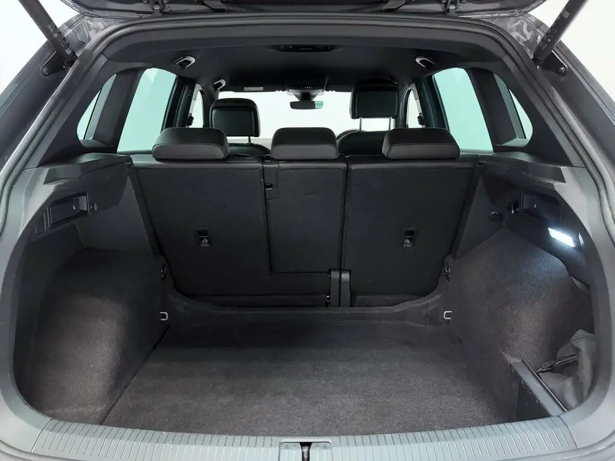 2022-volkswagen-tiguan-15-tsi-r-line-big-8