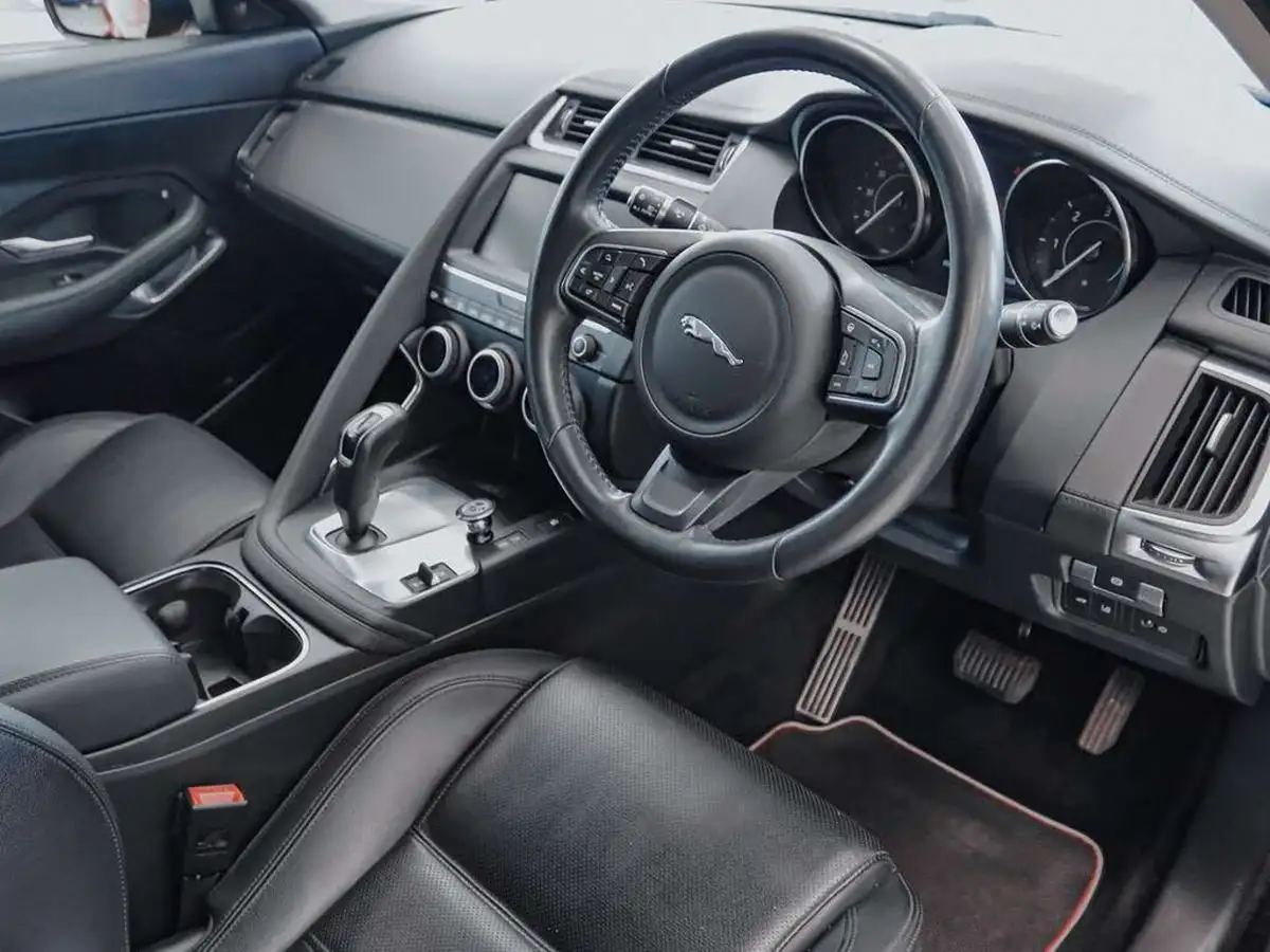 2020-jaguar-e-pace-20-i4d-s-awd-auto-big-8