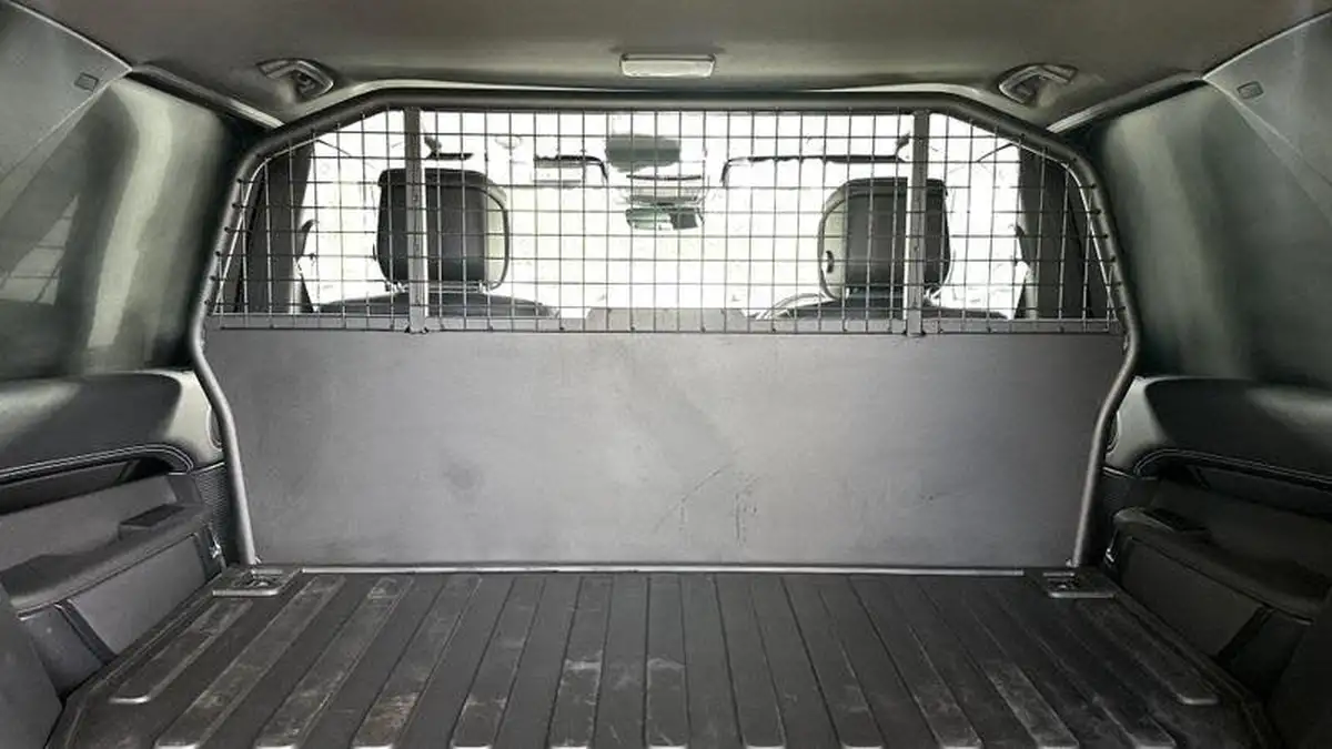 2023-land-rover-discovery-30-d300-commercial-dynamic-hse-big-3
