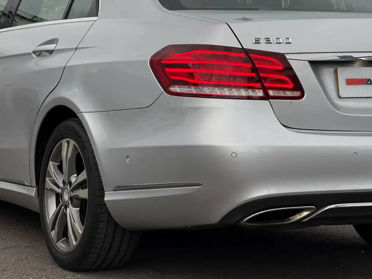 2014-mercedes-benz-e-class-21td-e300-se-premium-plus-saloon-4d-big-18