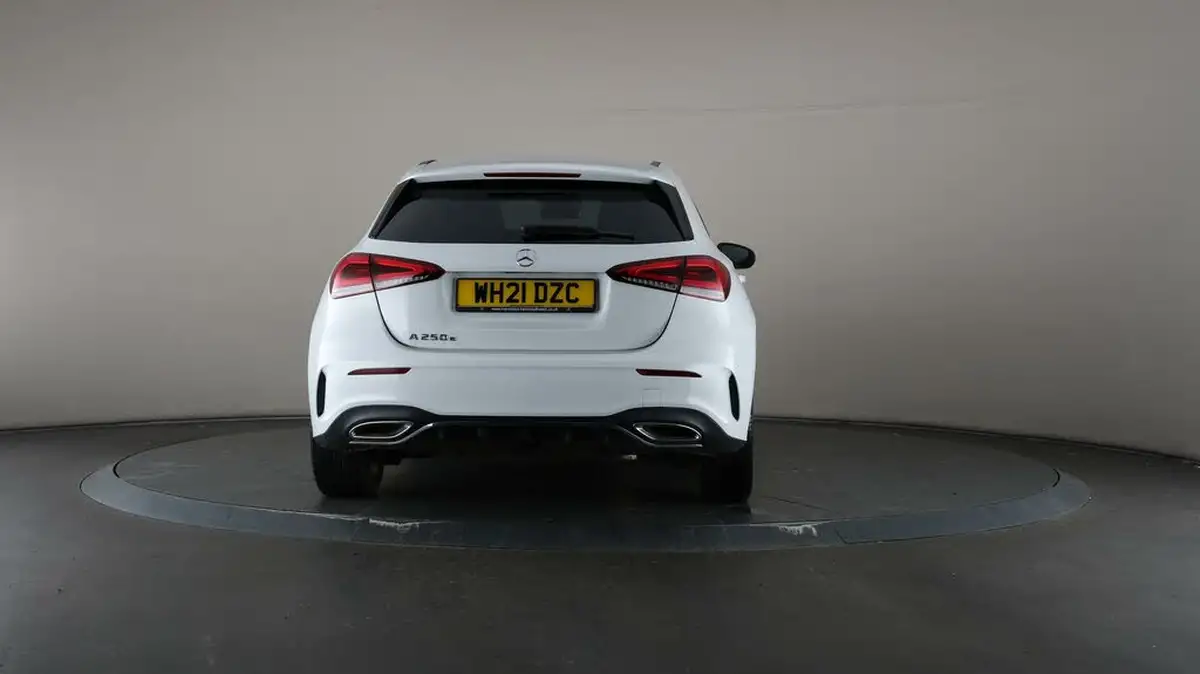 2021-mercedes-benz-a-class-13-a250e-amg-line-hatchback-5d-big-33