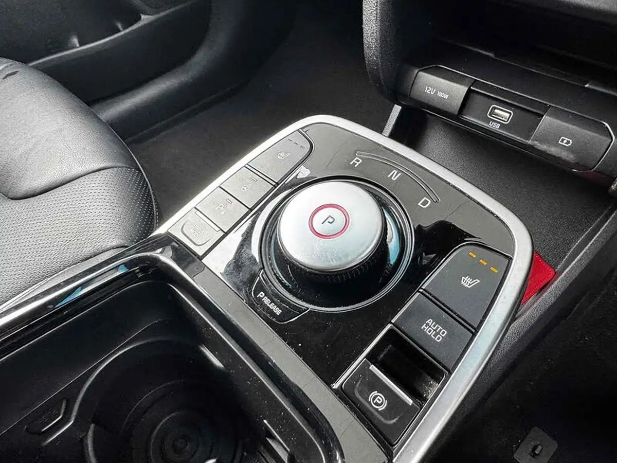 2020-kia-e-niro-ev-4-big-38