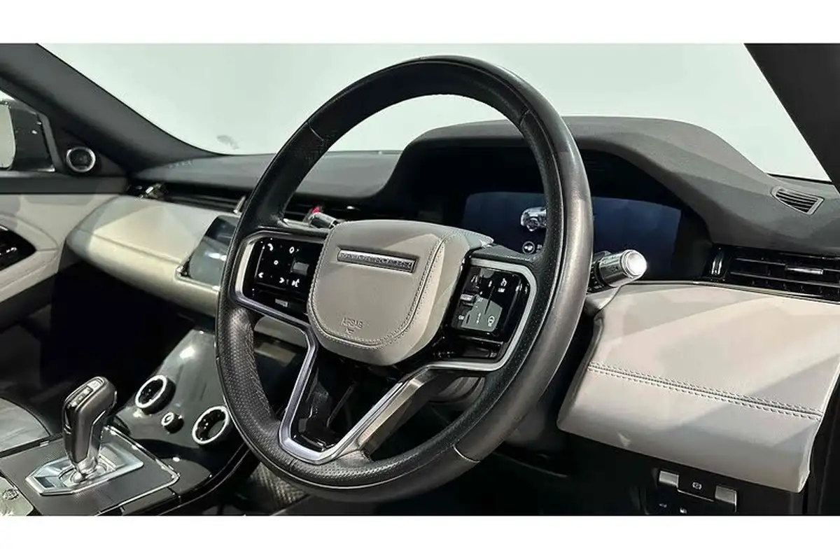 2021-land-rover-range-rover-evoque-15-p300e-r-dynamic-hse-big-33