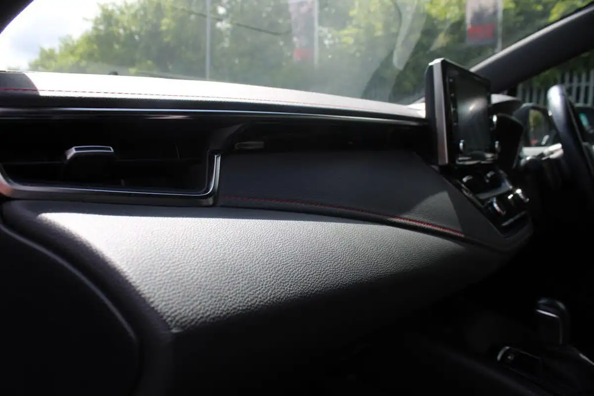2020-toyota-corolla-20-vvt-i-excel-trk-hatchback-big-39