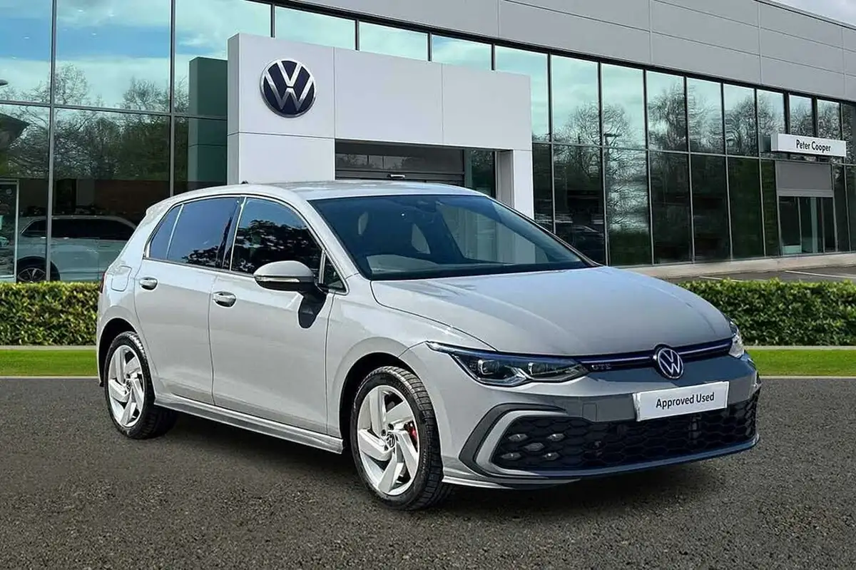 2023-volkswagen-golf-14-tsi-gte-big-0
