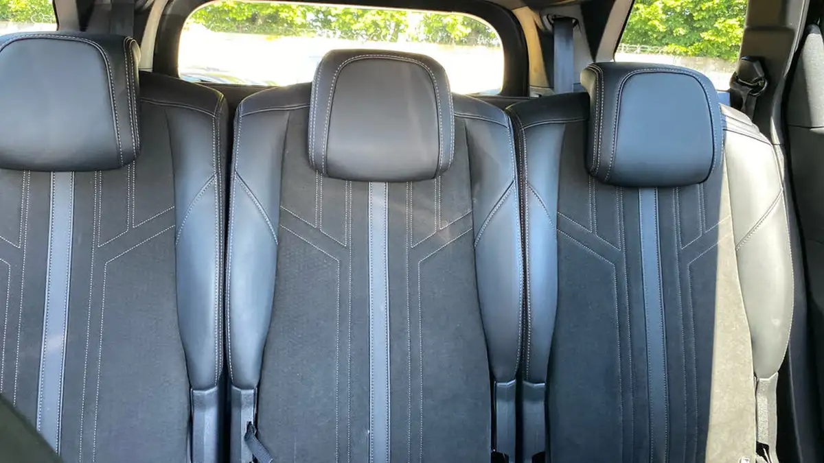 2021-peugeot-5008-suv-20-bluehdi-gt-premium-177bhp-big-24
