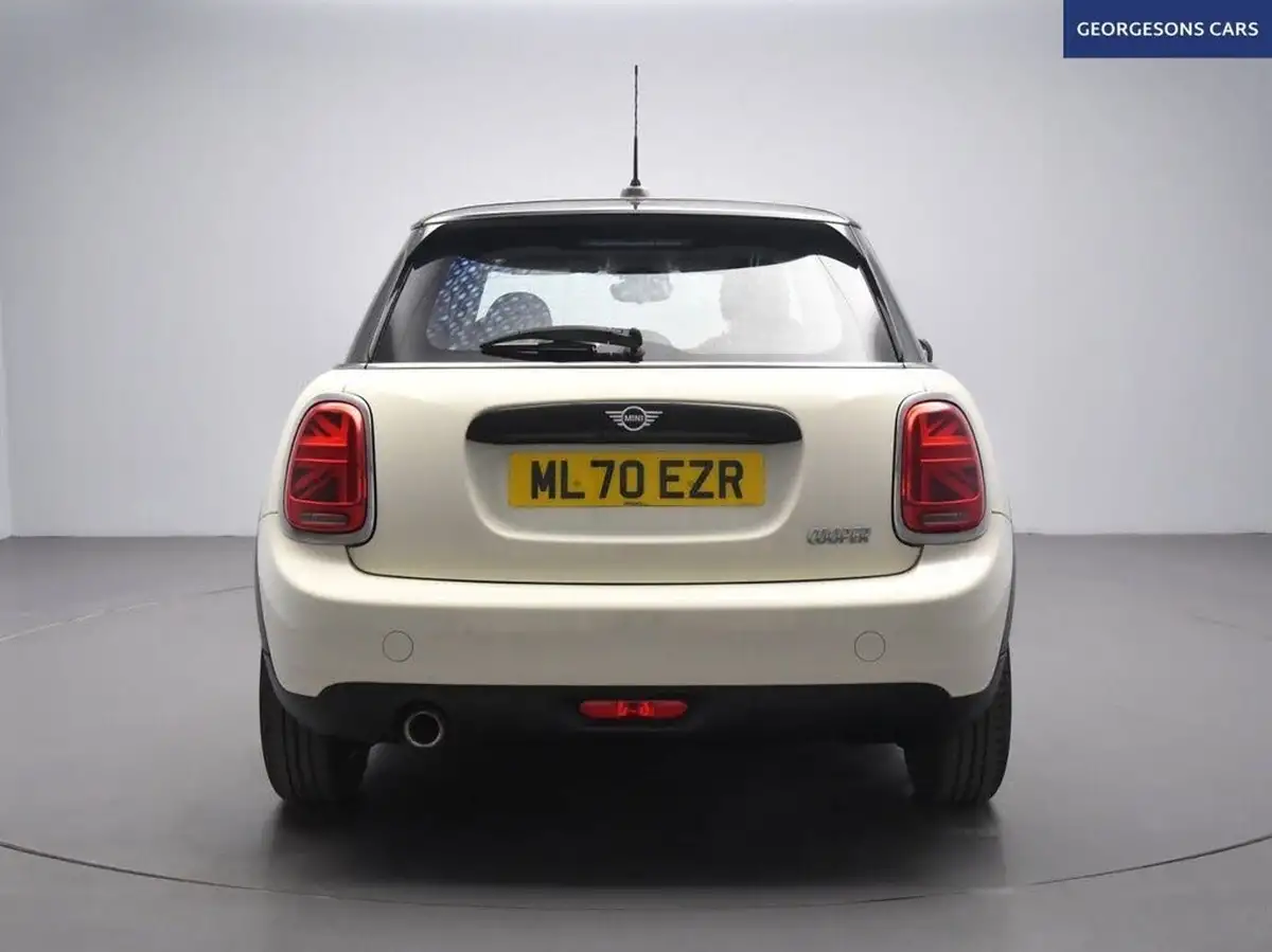 2020-mini-countryman-15-cooper-classic-big-7