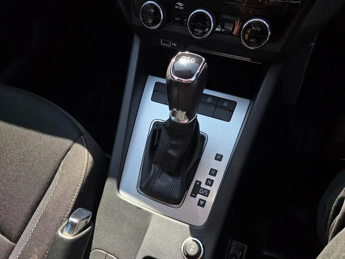 2019-skoda-octavia-10-tsi-se-technology-estate-dsg-big-22