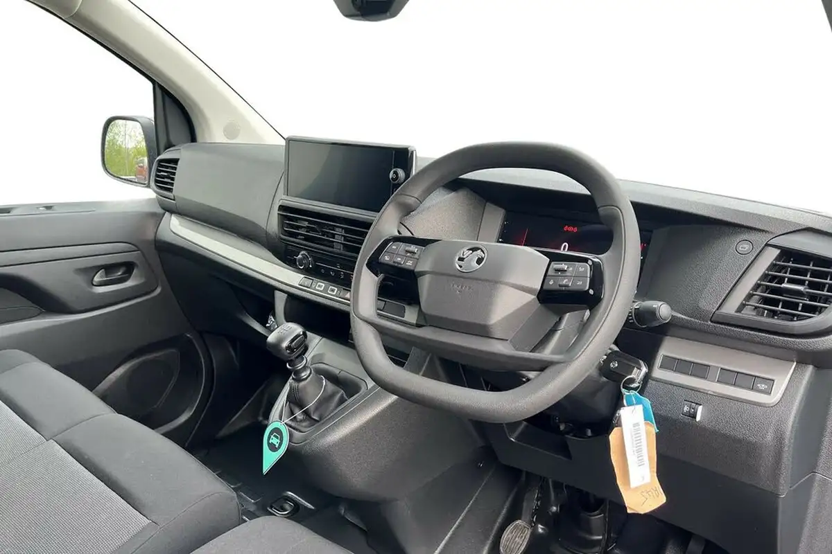 2024-vauxhall-vivaro-20td-xl-pro-big-9