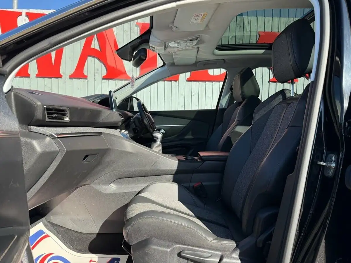 2020-peugeot-5008-suv-12-puretech-allure-big-31