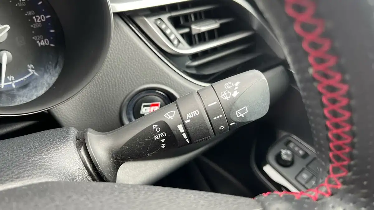 2022-toyota-c-hr-18-vvt-i-gr-sport-big-50