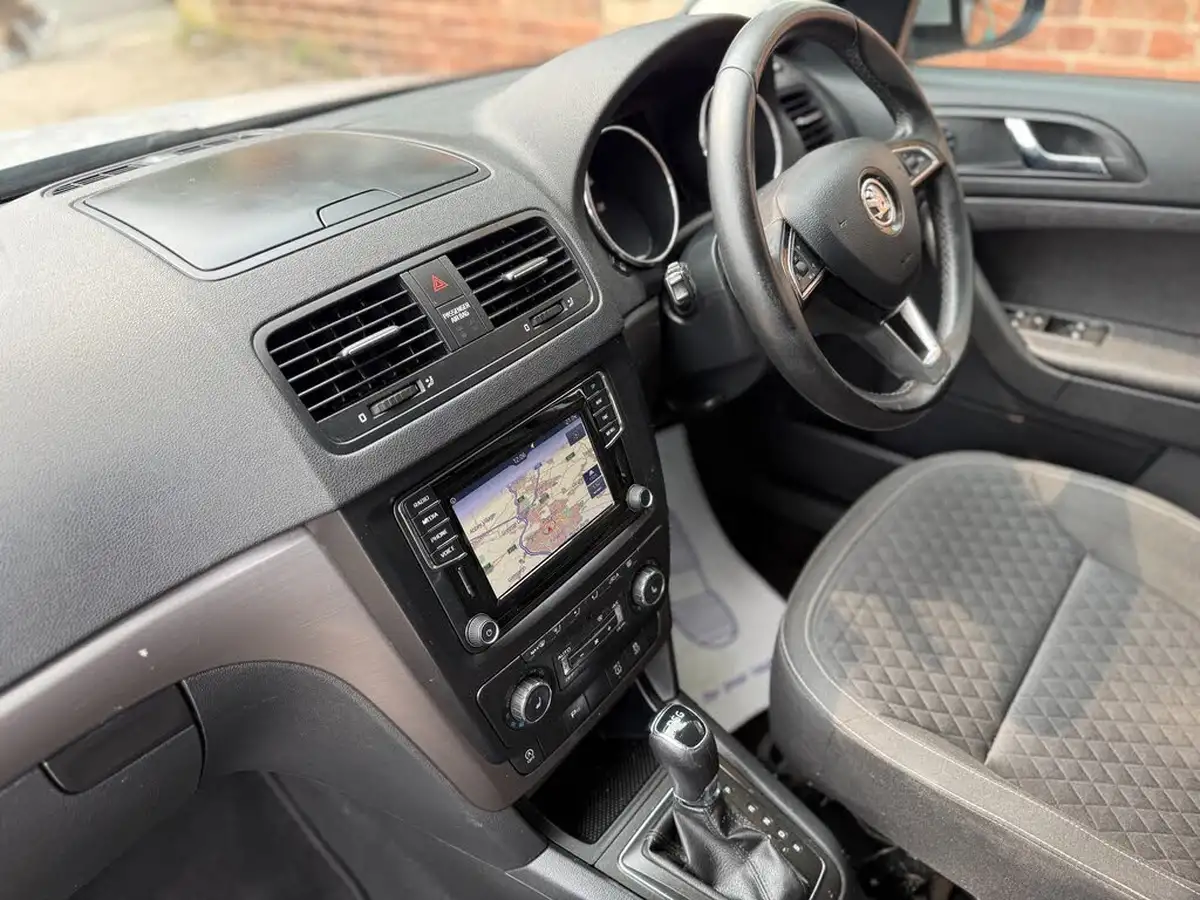 2017-skoda-yeti-outdoor-12-tsi-se-drive-dsg-big-34