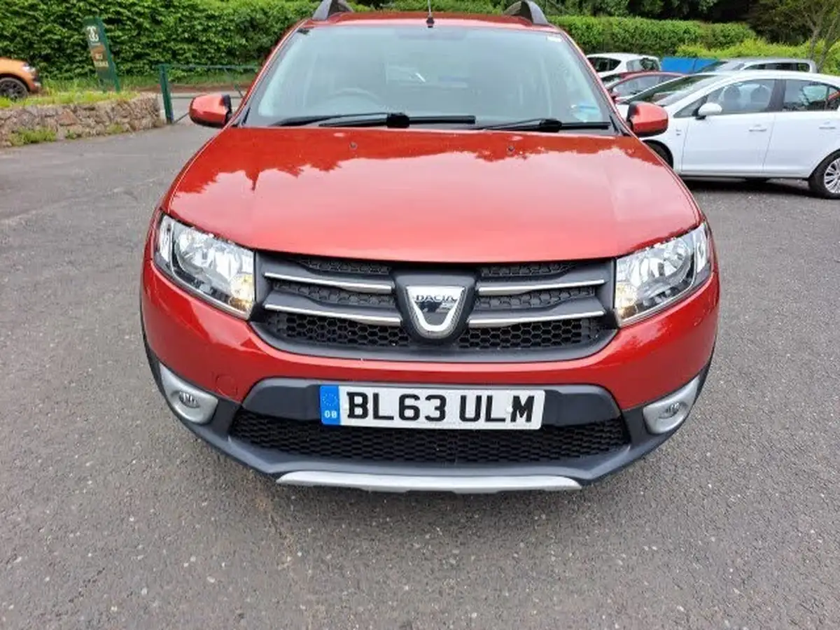2013-dacia-sandero-stepway-09-laureate-big-1