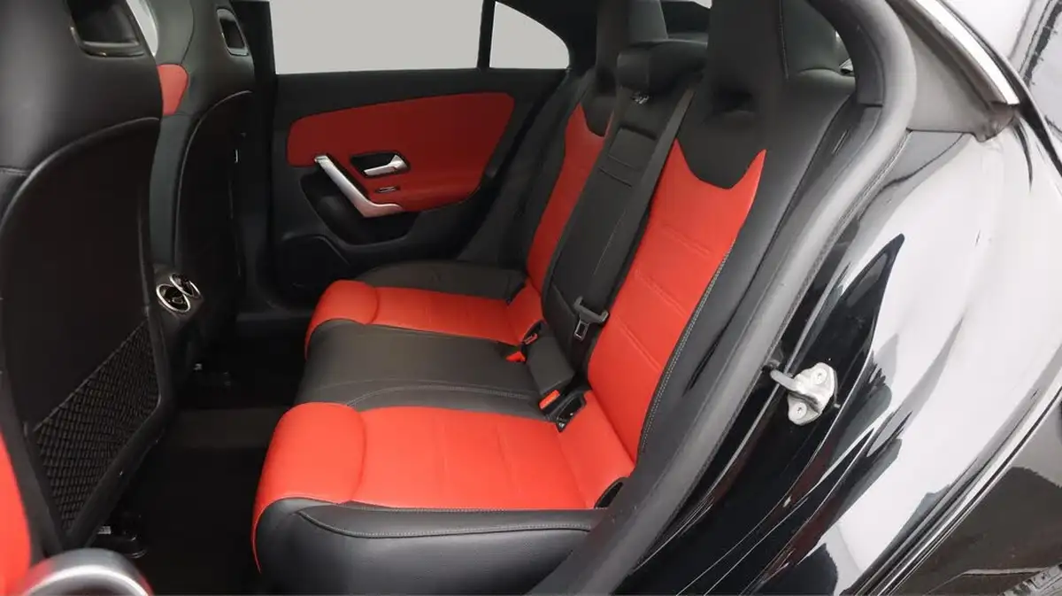 2021-mercedes-benz-cla-13-cla-180-amg-line-premium-plus-coupe-4d-big-16