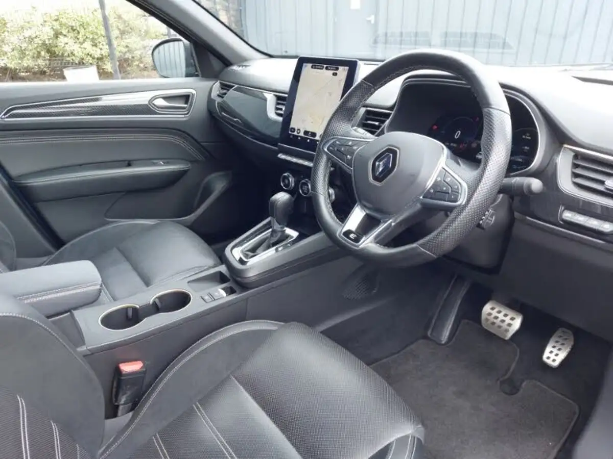 2023-renault-arkana-16-e-tech-engineered-big-11