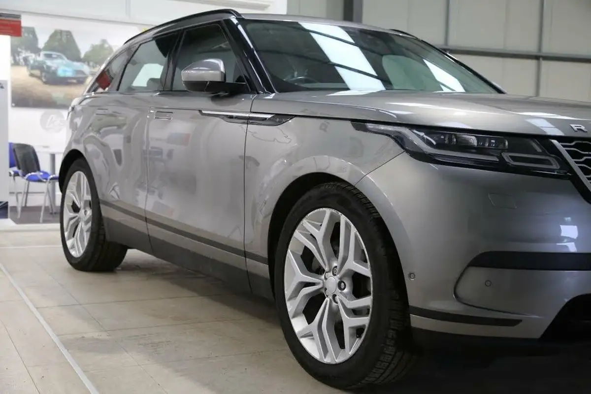 2017-land-rover-range-rover-velar-30-p380-hse-big-4