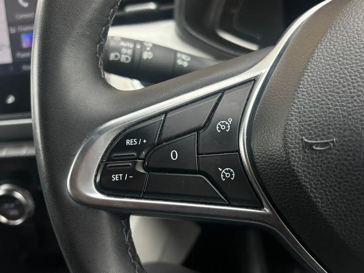 2022-renault-clio-16-techno-big-17