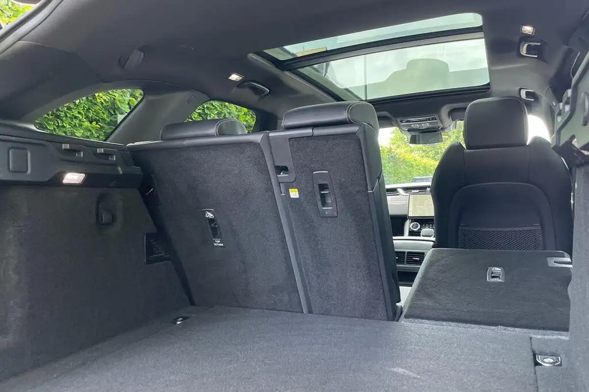 2023-jaguar-f-pace-20-d200-r-dynamic-se-black-big-36