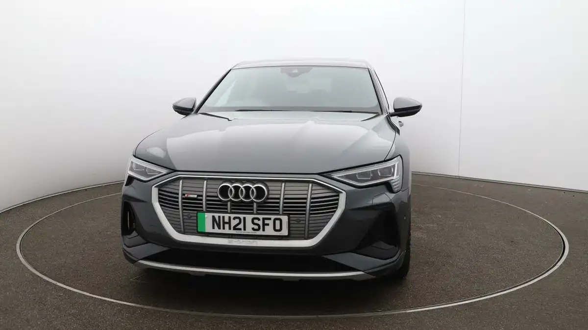 2021-audi-e-tron-55e-s-line-sportback-big-41