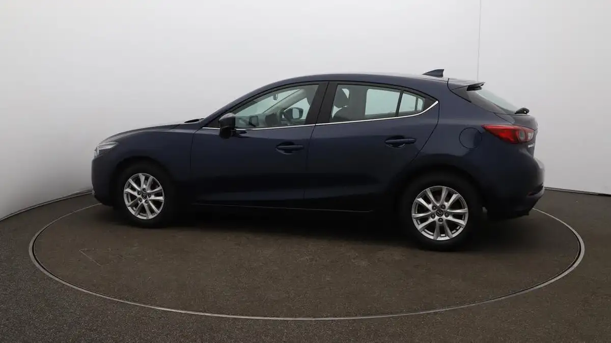 2018-mazda-mazda3-20-se-nav-big-54