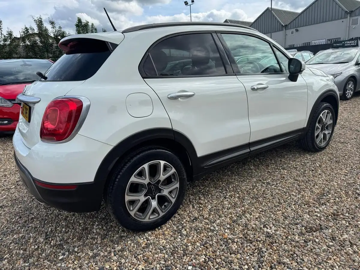 2016-fiat-500x-14-multiair-cross-140bhp-ddct-big-43