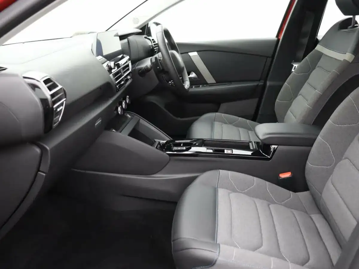 2022-citroen-c4-12-puretech-sense-plus-eat8-big-12