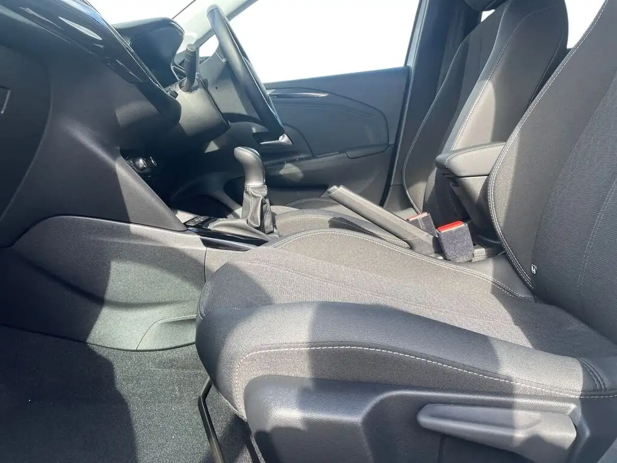 2021-vauxhall-corsa-12i-griffin-edition-big-9