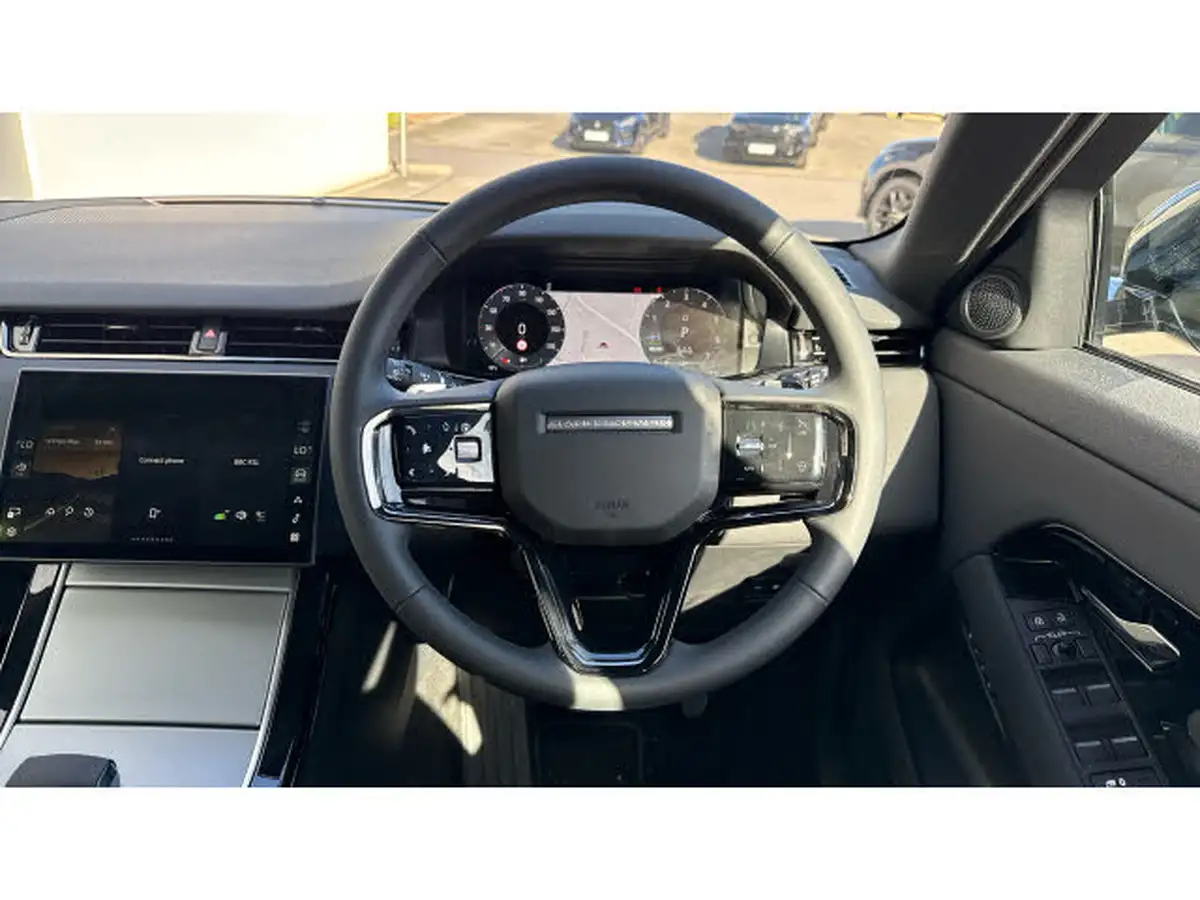 2024-land-rover-range-rover-evoque-15-p300e-s-big-14