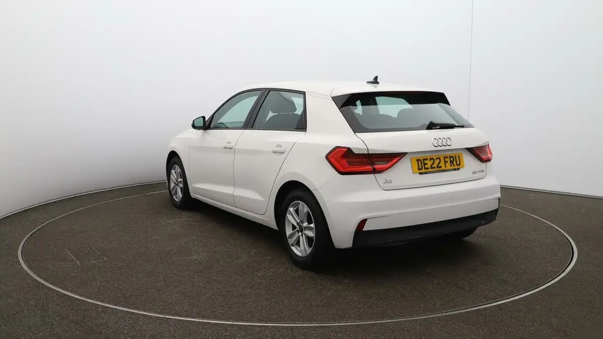 2022-audi-a1-10-25-tfsi-technik-big-52
